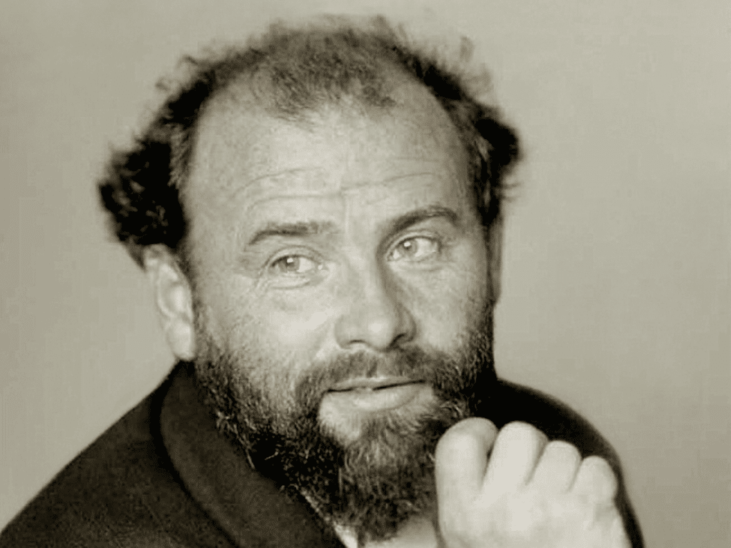 Gustav Klimt in una foto del 1908